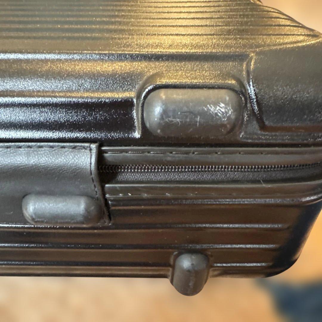 リモワ サルサ スーツケース 2輪 黒 851.52 TSAロック