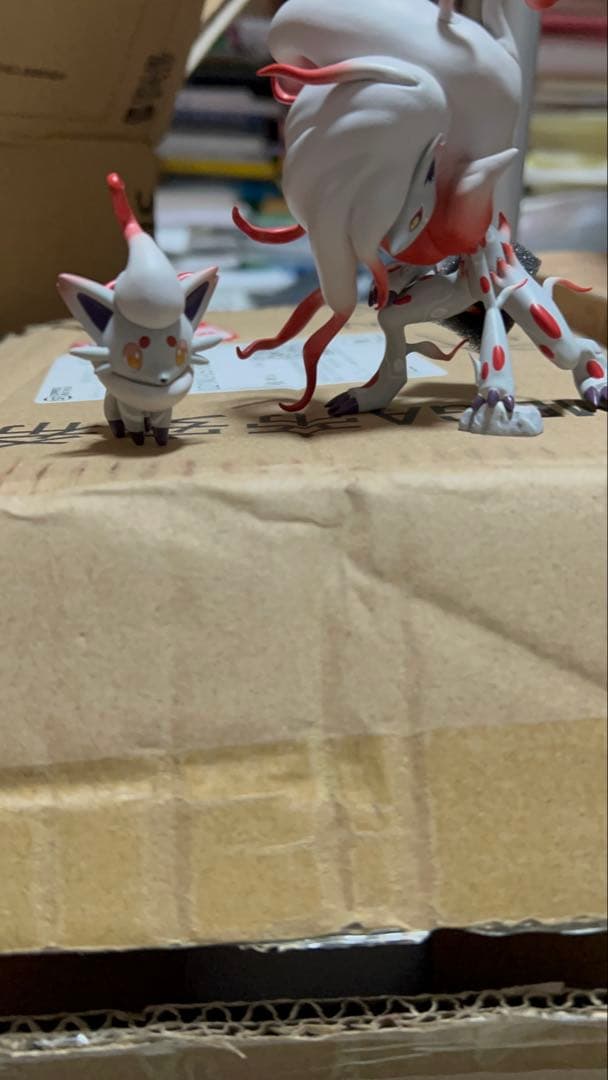 特撮 Zorua & Zoroark (Hisui Form)