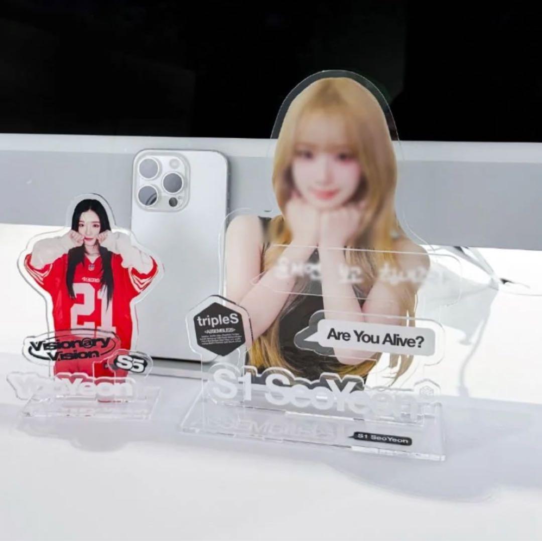 tripleS MD ユヨン アクスタ ネームタグ ピンボタン 台湾限定 特典