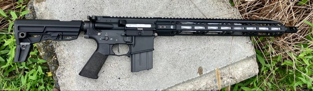 東京マルイ製ガスブローバックマシンガン　MTR-16 シルバー　中古　M4MWS