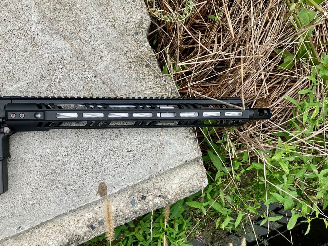 東京マルイ製ガスブローバックマシンガン　MTR-16 シルバー　中古　M4MWS