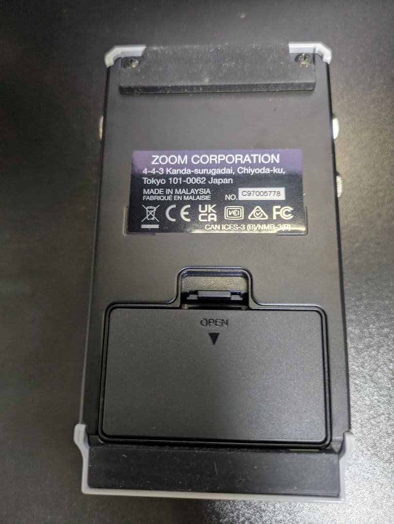 ZOOM MS50G+ マルチエフェクター