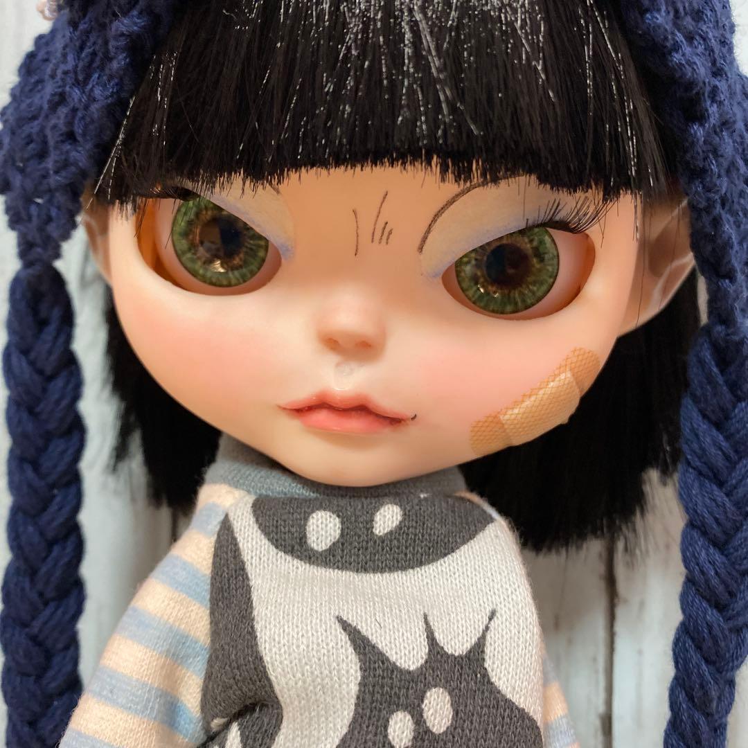 『デビルちゃん』カスタムドール　さらさらボブヘア(ブラック)