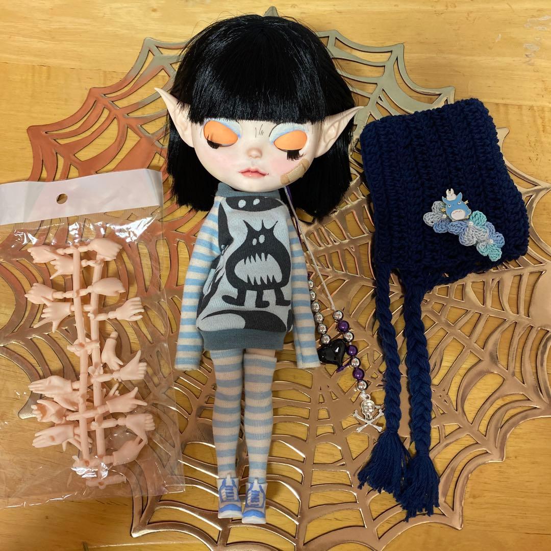 『デビルちゃん』カスタムドール　さらさらボブヘア(ブラック)