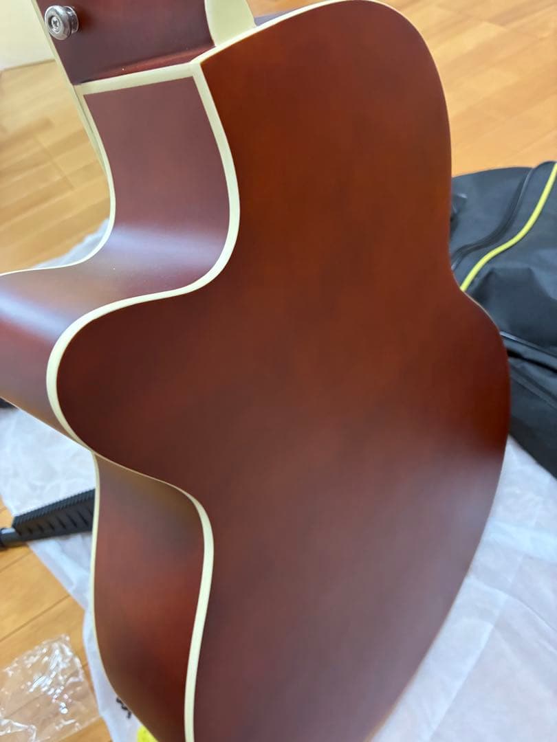 ⭐︎未使用⭐︎アコースティックギター　カバー付き