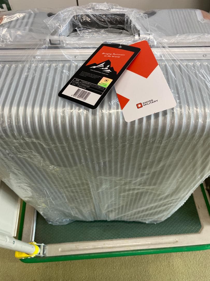 スイスミリタリー プレミアム Cタイプ 64L SM-C624 シルバー新品