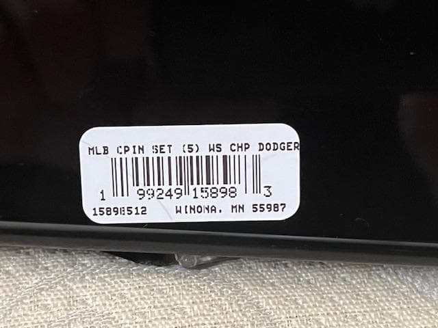 大谷翔平ドジャース25WSチャンピオン5PINラペルピンパッチセットUS限定品