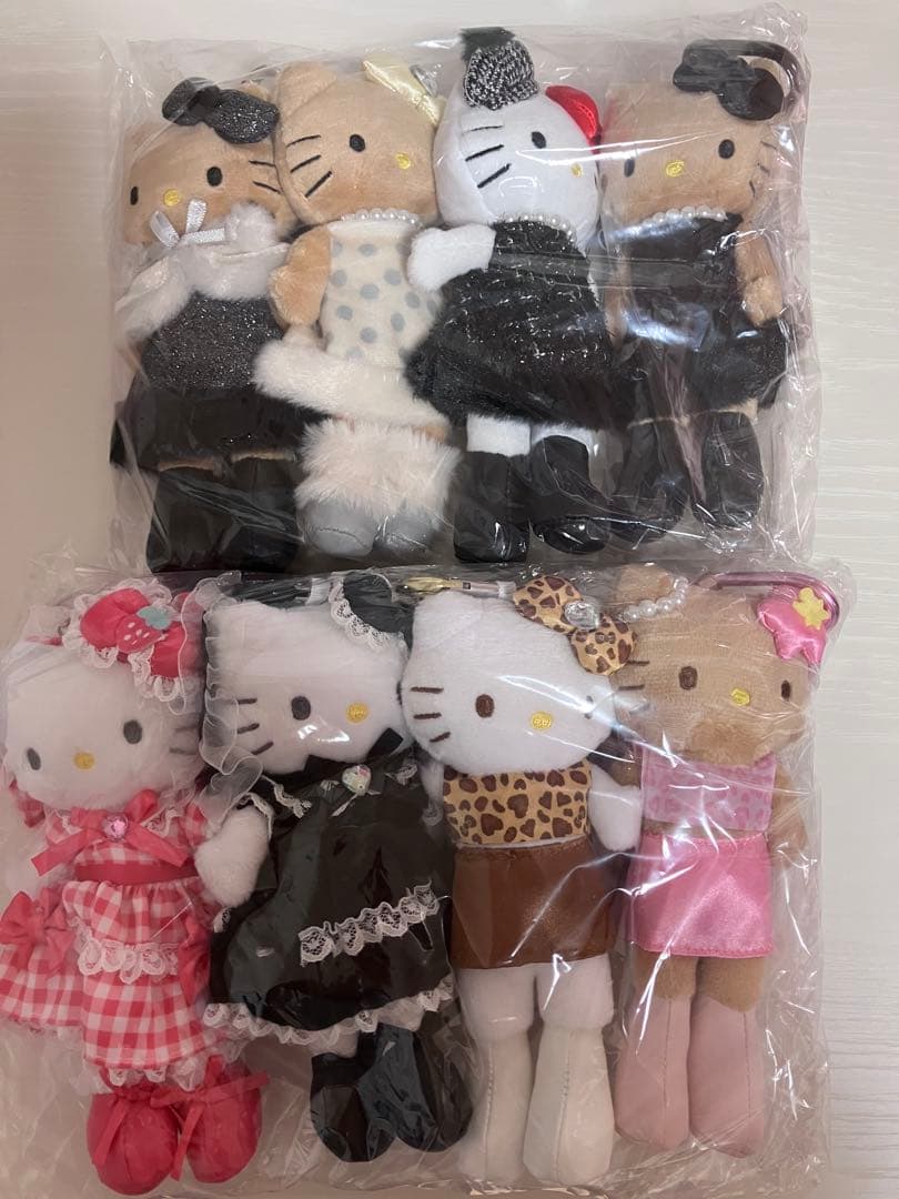 サンリオ　ハローキティ　スタイルアップマスコットキーホルダーセット