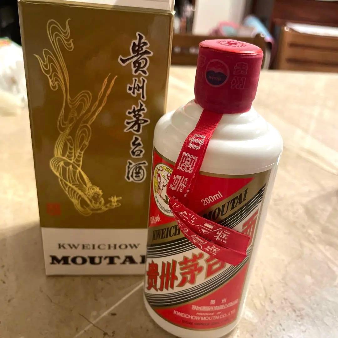 貴州茅台酒　Kweichow Moutai 200ML