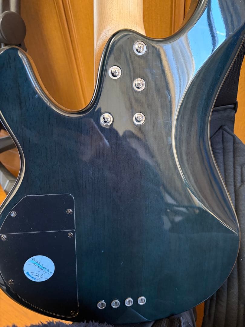 ベース Ibanez ATK-400