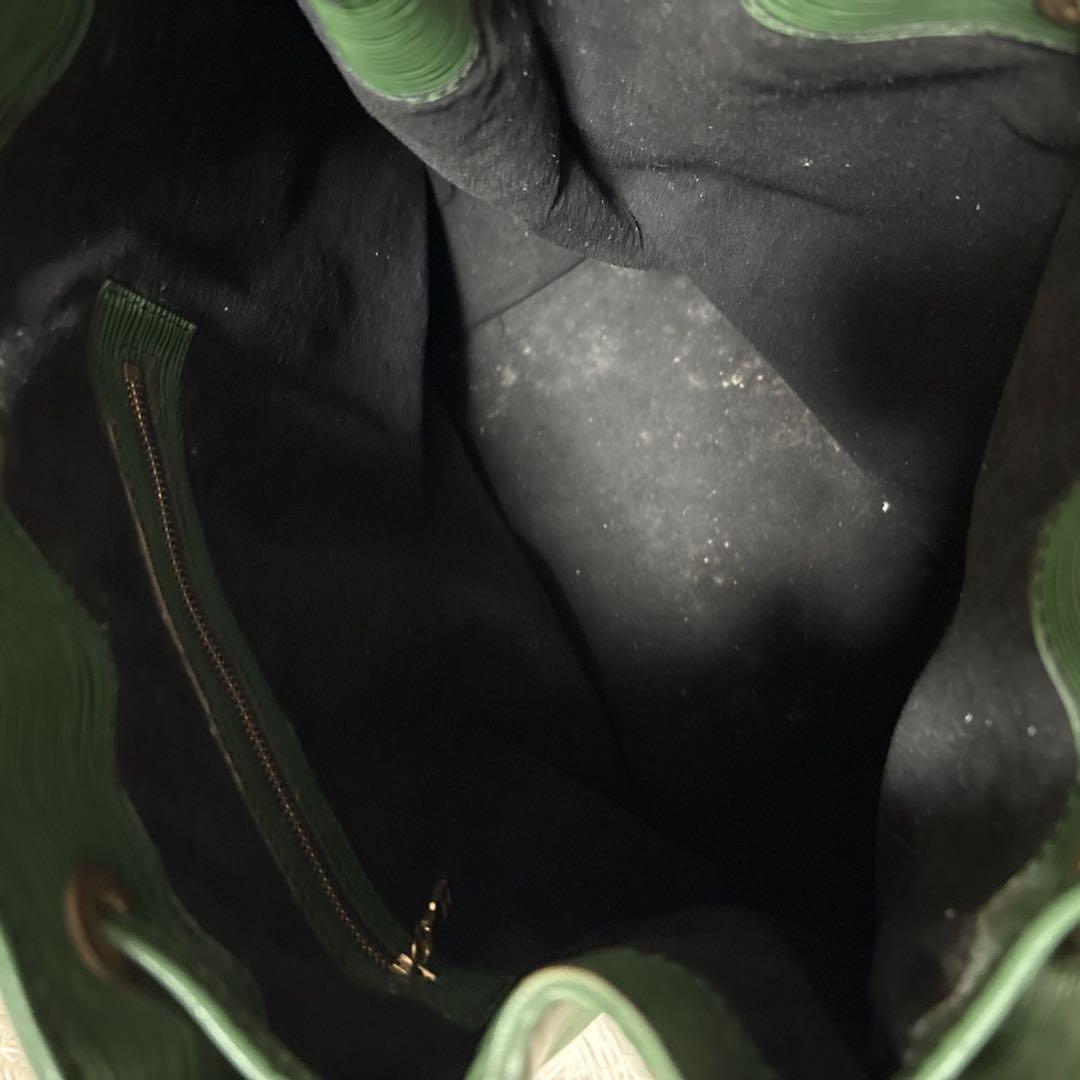 ルイ・ヴィトン LOUIS VUITTON ノエ ボルネオグリーン エピ