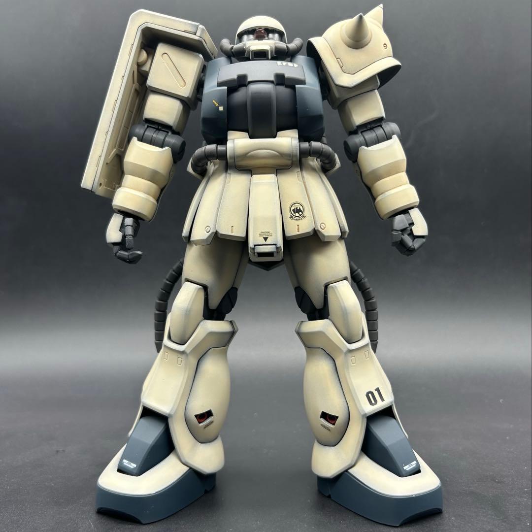 ガンプラ塗装済完成品 MGザクIIF2型（連邦軍仕様）