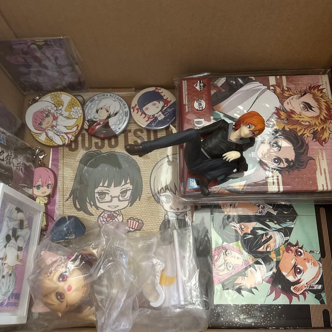 ノンジャンル　アニメグッズ　まとめ売り　4.6kg 約200点