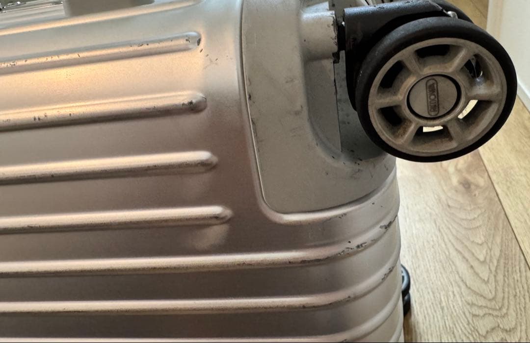 RIMOWA TOPAS トパーズ 機内持込サイズ 4輪