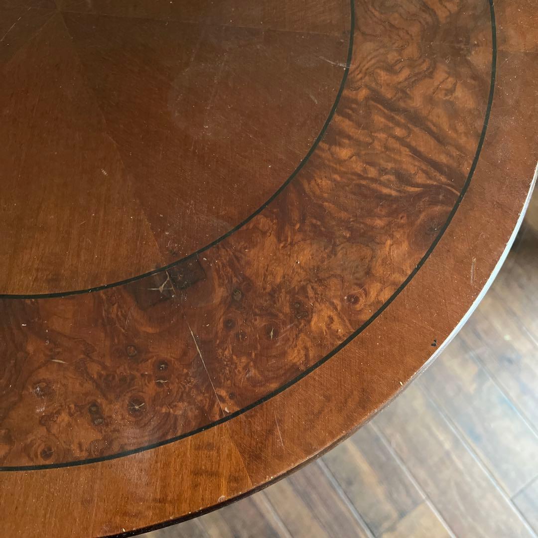 k519r121 特徴的な曲線レッグのアンティーク調ラウンドテーブル 象嵌細工