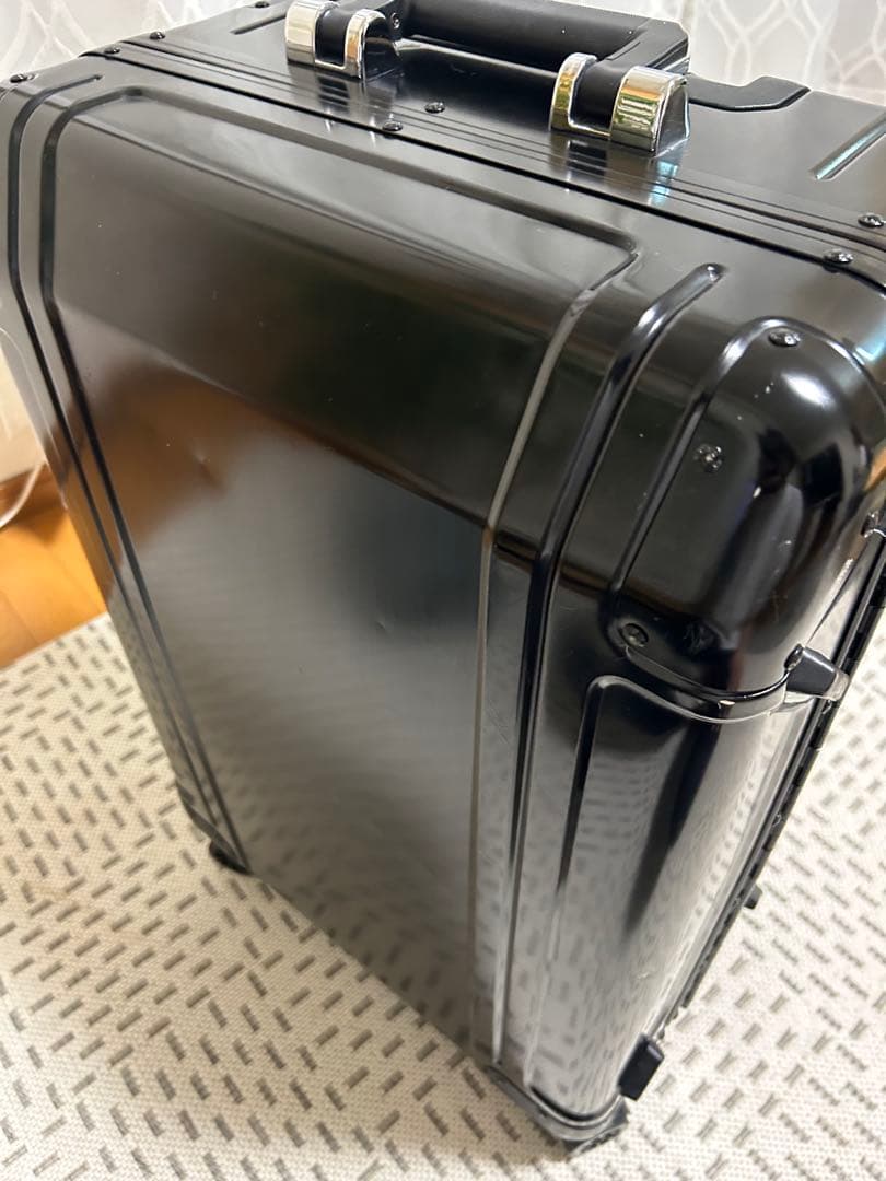 ゼロハリバートン アルミ 4輪 TSAロック ブラック