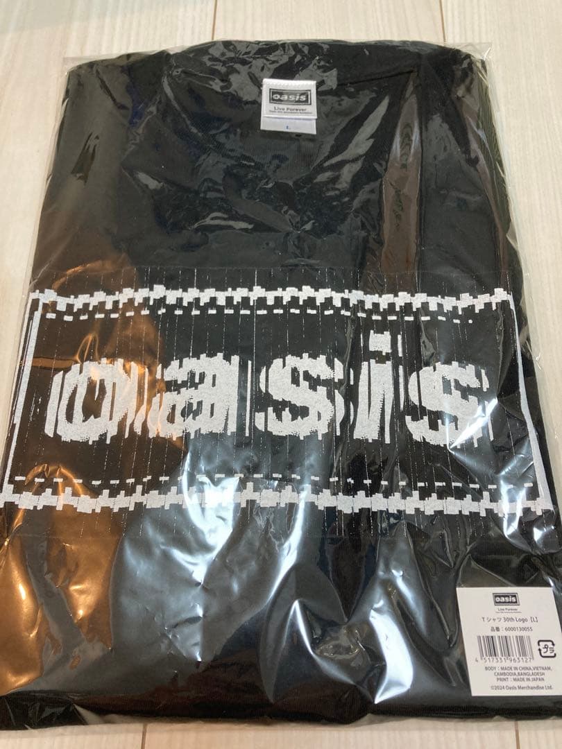 【未開封】oasis 30th 特別展／Tシャツ2種／L ／新品・おまけ付