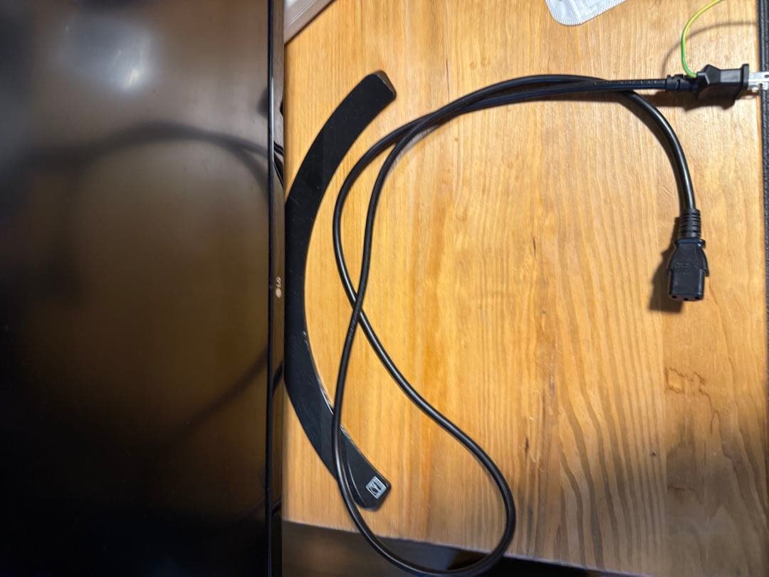 LG 4UD58-B 23.8インチ/4K(3840×2160)/IPS 非光沢