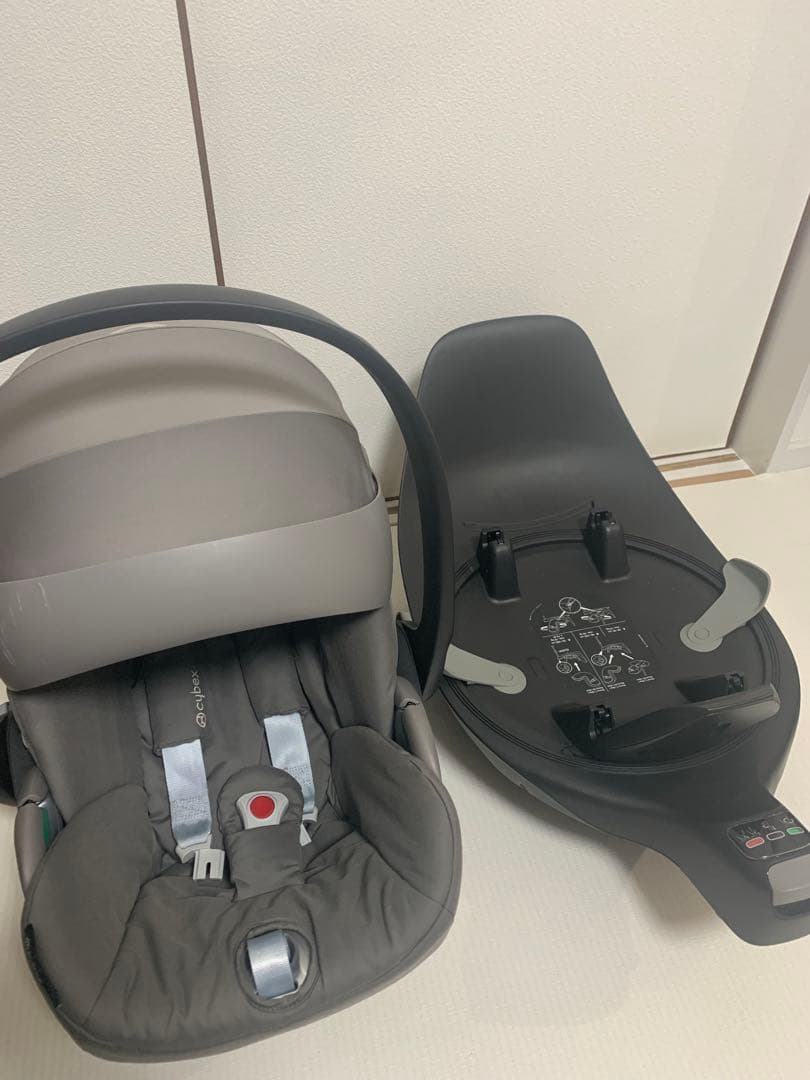 Cybex Z2isizeチャイルドシート、ISOFIX対応ベースTシリーズZ2