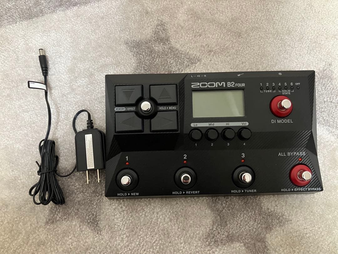 ZOOM B2 Four ベースエフェクター+ボリュームペダル