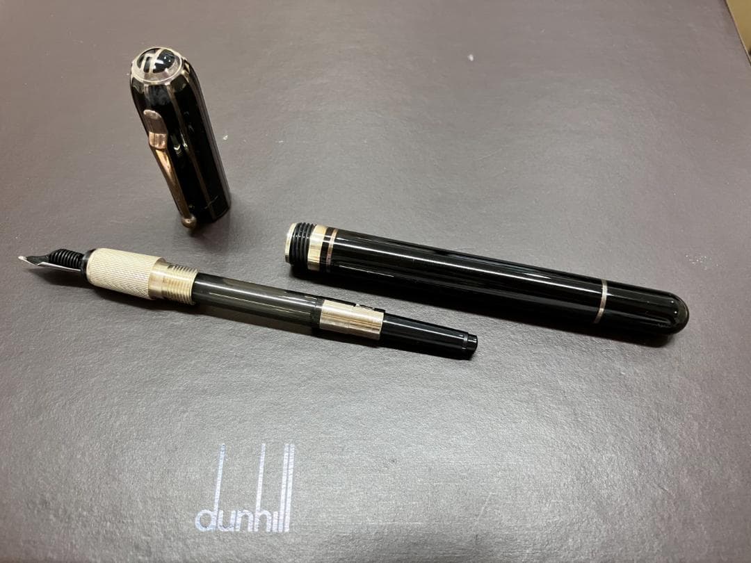 R*様 未使用!ダンヒル万年筆SV925Limited Edition やや変色