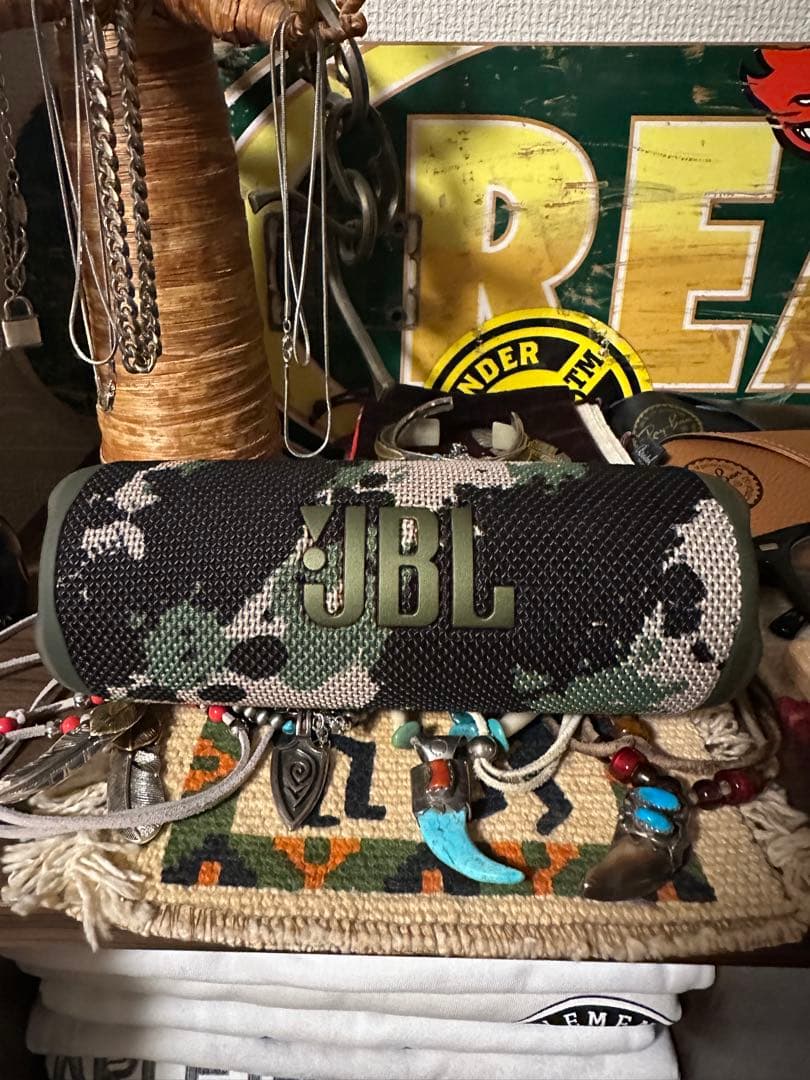 【ほぼ新品】JBL FLIP6 迷彩柄 ワイヤレススピーカー※コメ欄必読