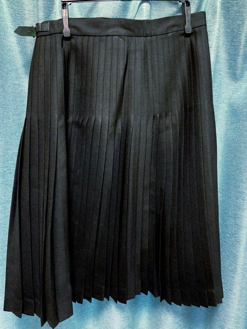 O'NEILL of DUBLIN プリーツスカート　黒　内側チェック柄