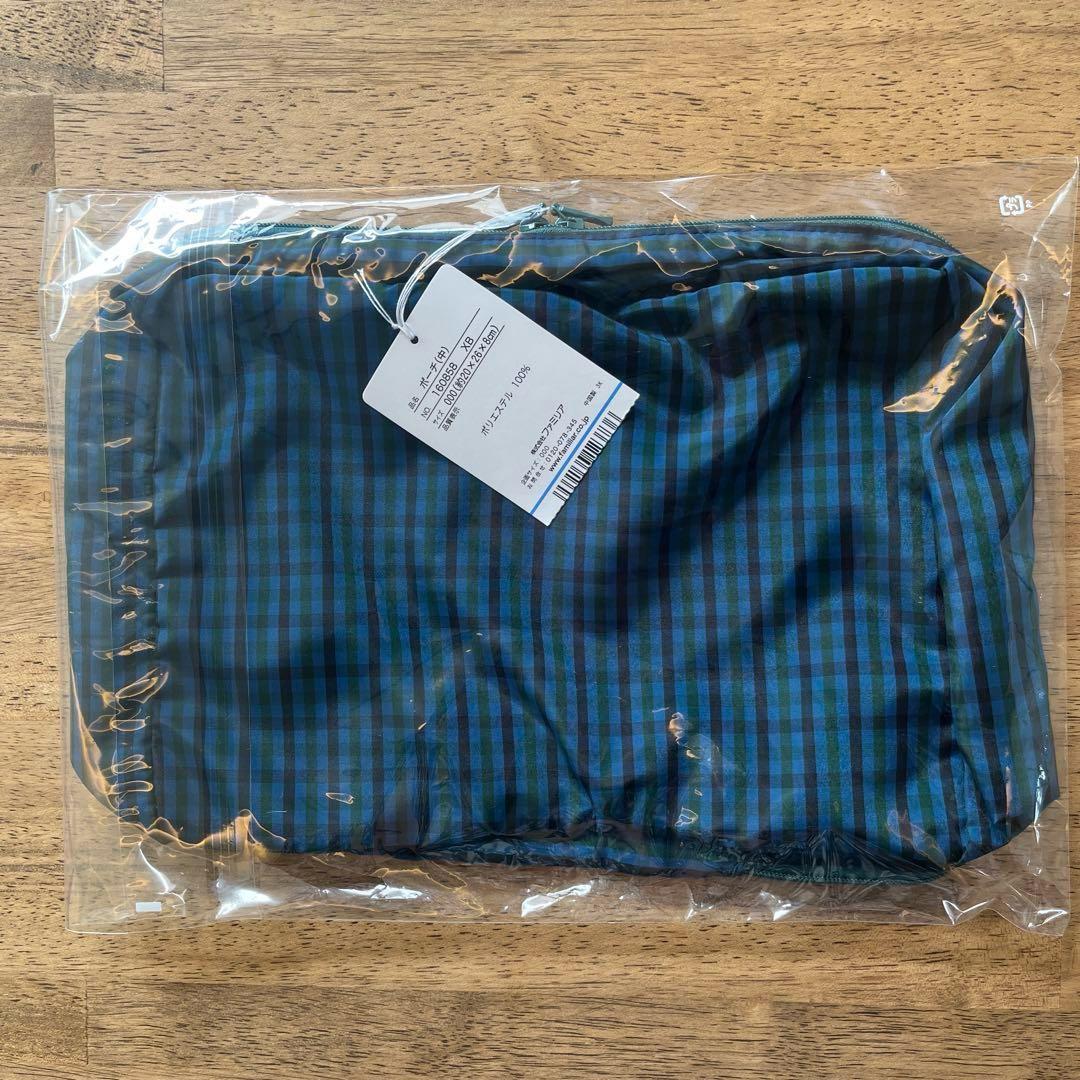 れお★【新品】ファミリア お食事エプロン ポーチM XB