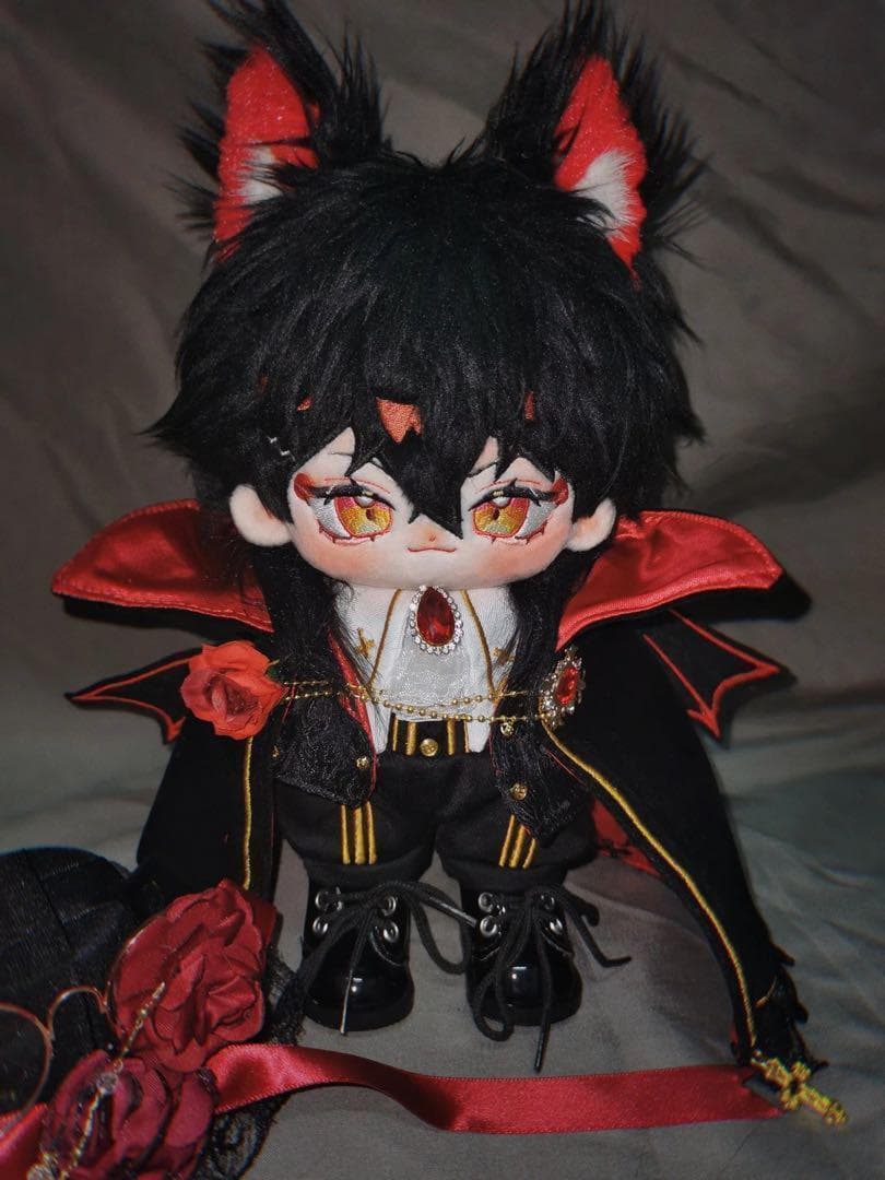 着せ替え　ぬいぐるみ　20cm vox akuma ヴォックス　luxiem