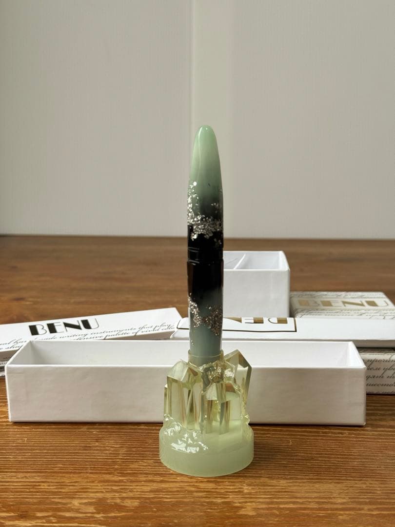 あ*と様 BENU ブリオレット ルミナス 万年筆+スタンドセット