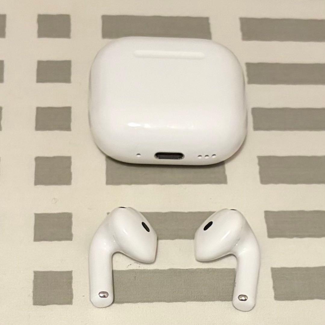 AirPods 4 ノイズキャンセリング搭載