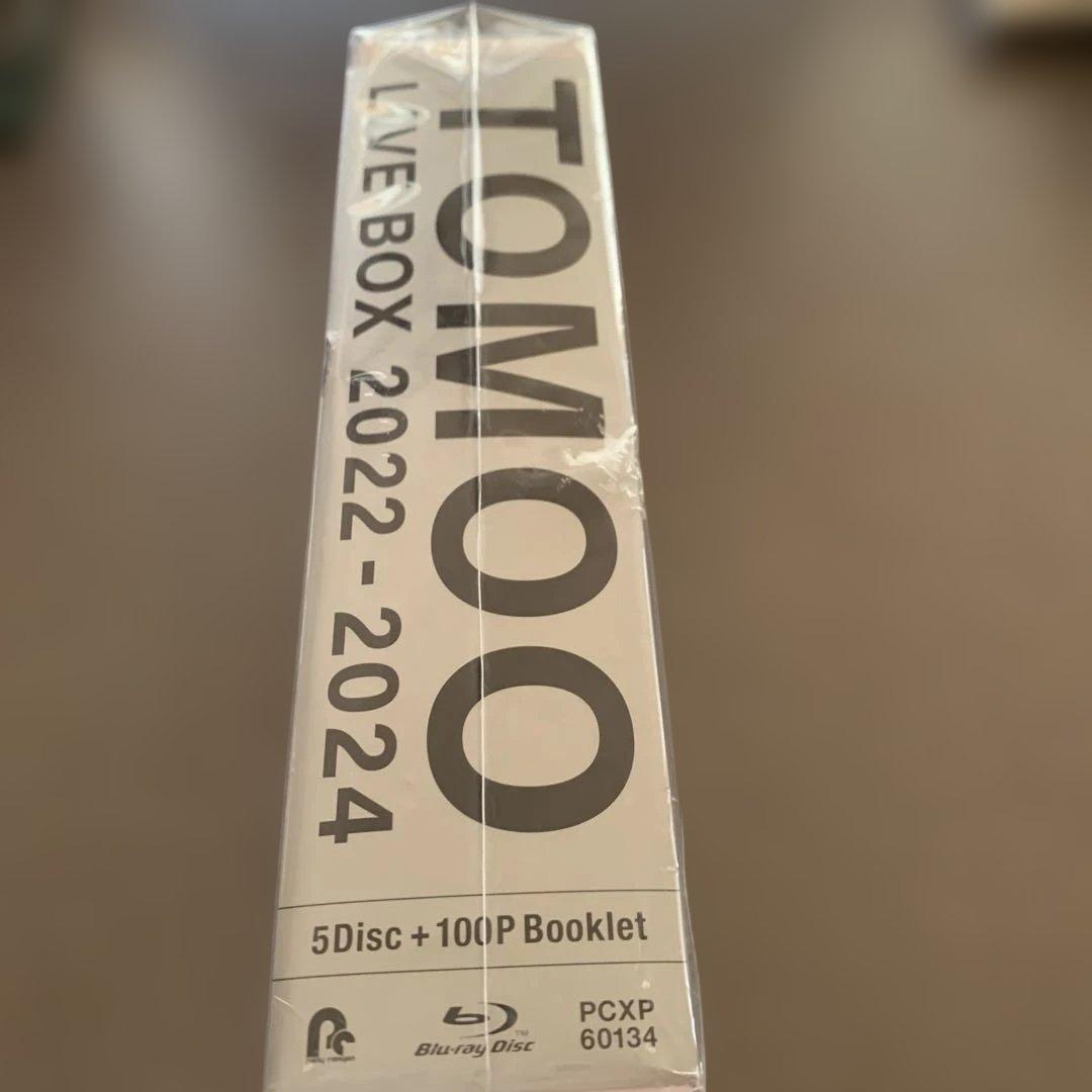TOMOO/LIVE BOX 2022-2024数量限定生産トートバック付き。