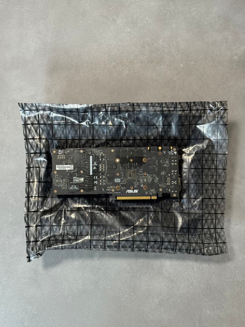 ASUS GTX1070グラフィックボード