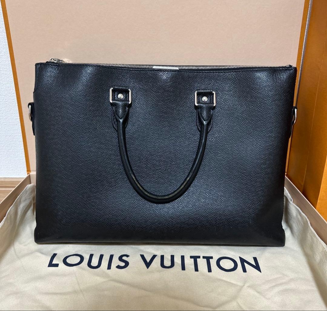 LOUIS VUITTON ルイヴィトン タイガ アントン ブリーフケース