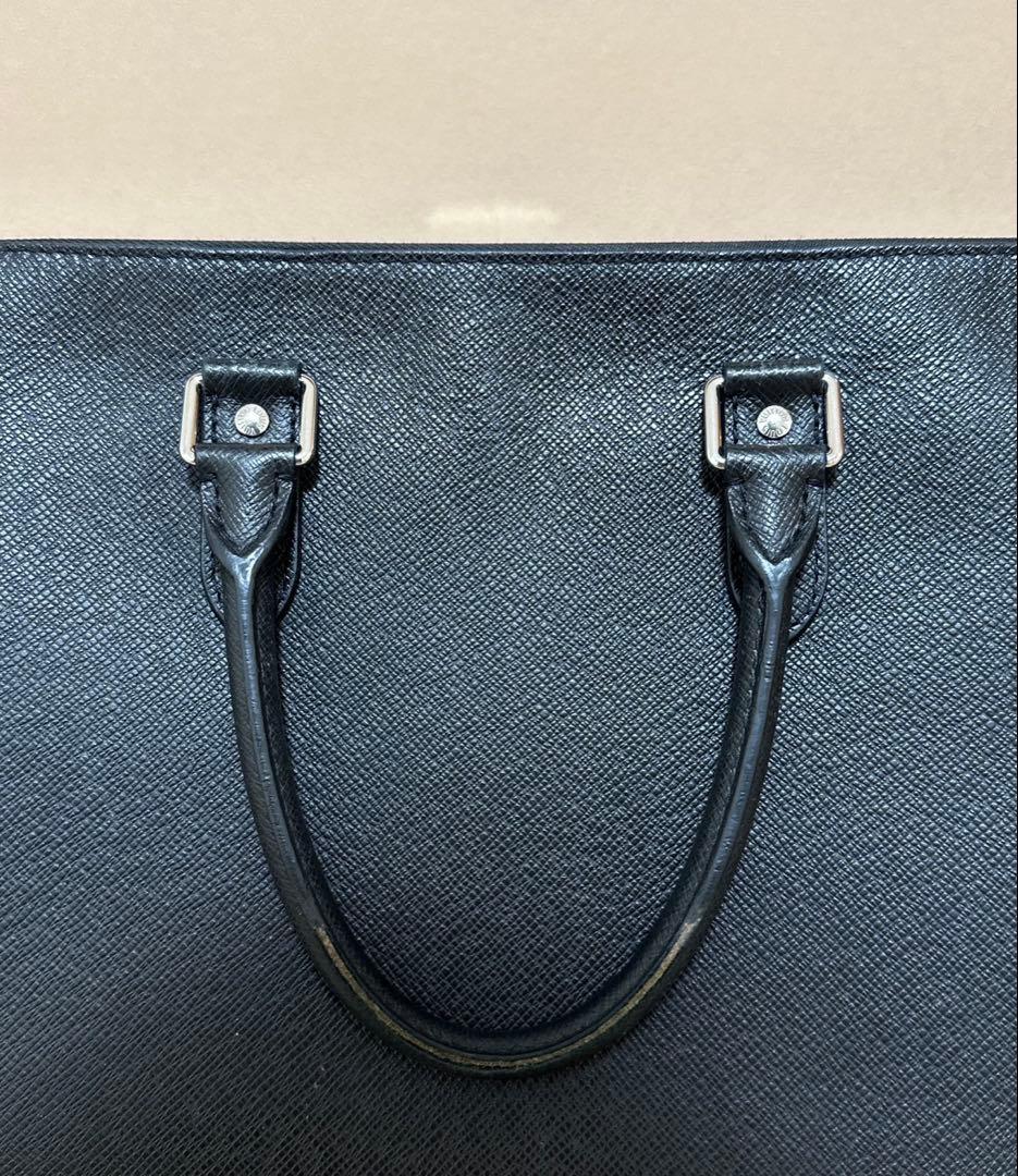 LOUIS VUITTON ルイヴィトン タイガ アントン ブリーフケース