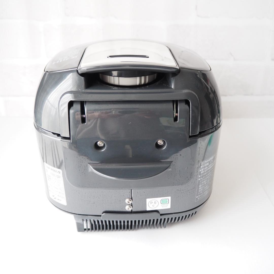 とむ　新品未使用⭐️象印 炊飯器 3合 圧力IH NP-RN05 ブラック