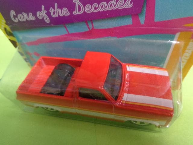 ホットウィール　The80s　８３　シェビー　シルバラード