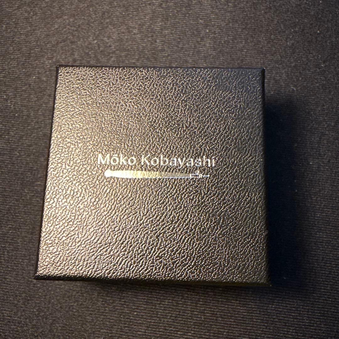 小林モー子 Moko Kobayashi 土星ピンズ