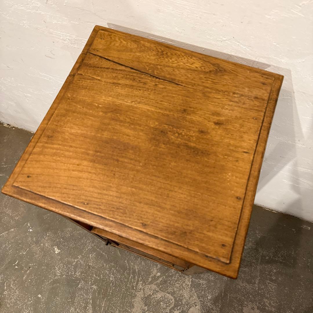 ヴィンテージ　木製サイドテーブル　引き出し／扉収納付き