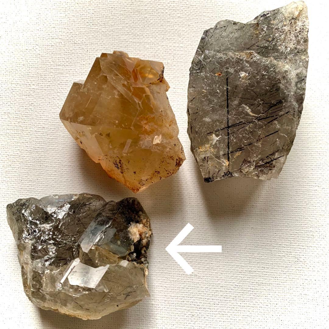 シン・ザギマウンテンクォーツ55/黒針入り/ツートン