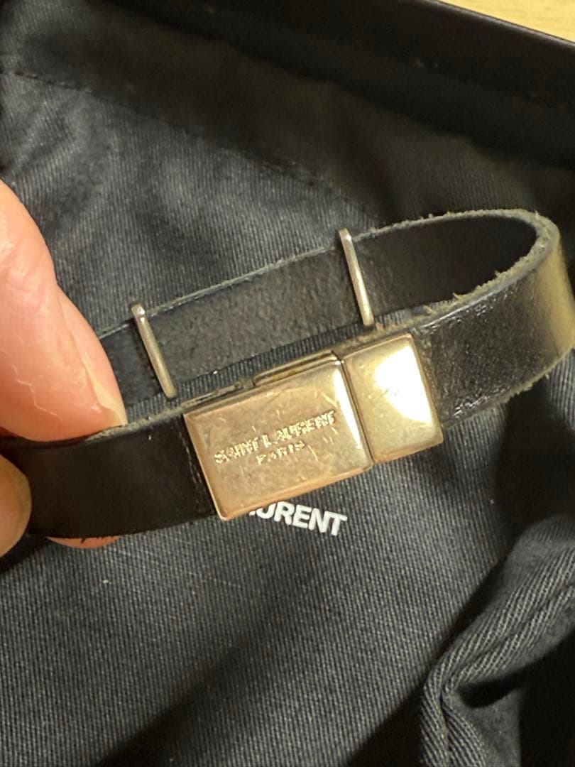 SAINT LAURENT カサンドラ レザーブレスレット シルバー