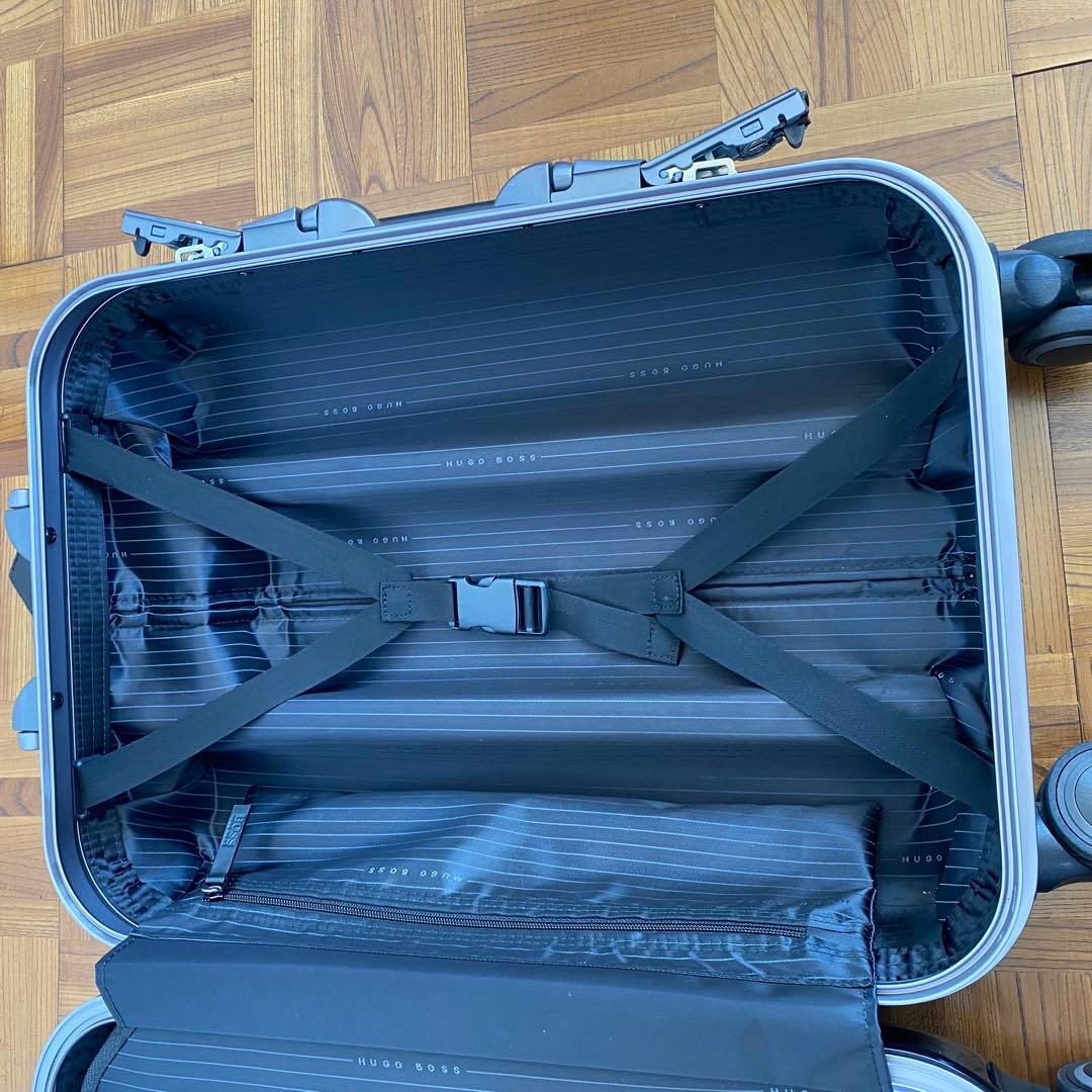 【廃盤レア物】HUGO BOSS スーツケース　大容量　黒