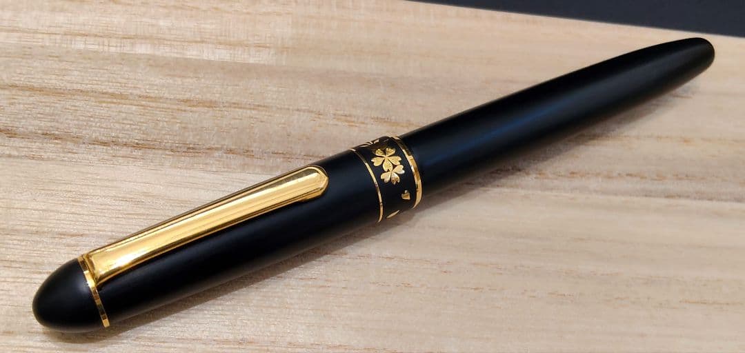 PLATINUM プラチナ万年筆 肥後象嵌 桜 #3776 ペン先14金 桐箱付