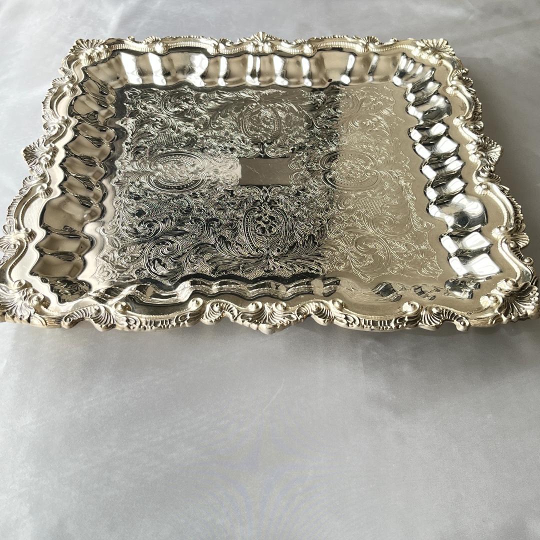 【Wallace】 チッペンデールのギャラリートレー スクエア 42cm