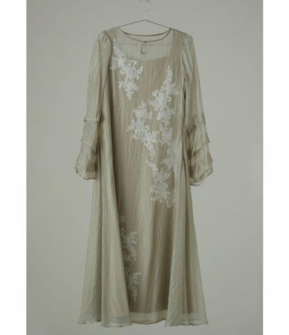 kana モチーフレース シアー ワンピース マスタード　M