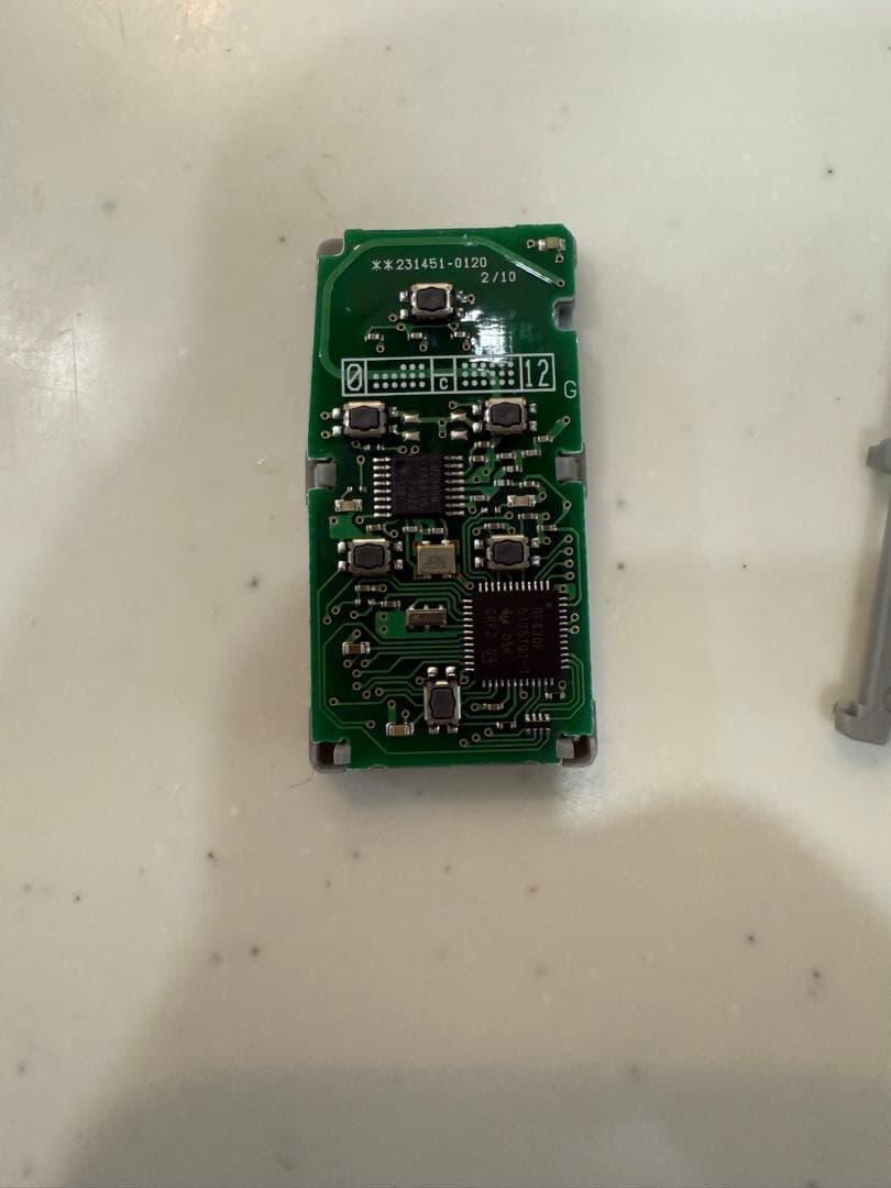 30系アルファード キーレス　6つボタン　フィルム貼り