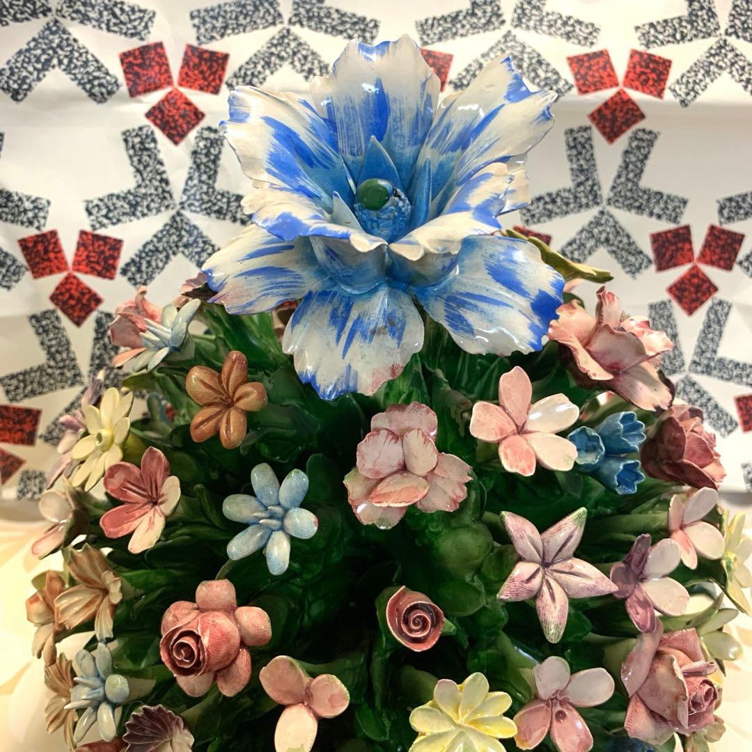 【美品】カポディモンテ　CAPODIMONTE カラフル　陶花　花の置物