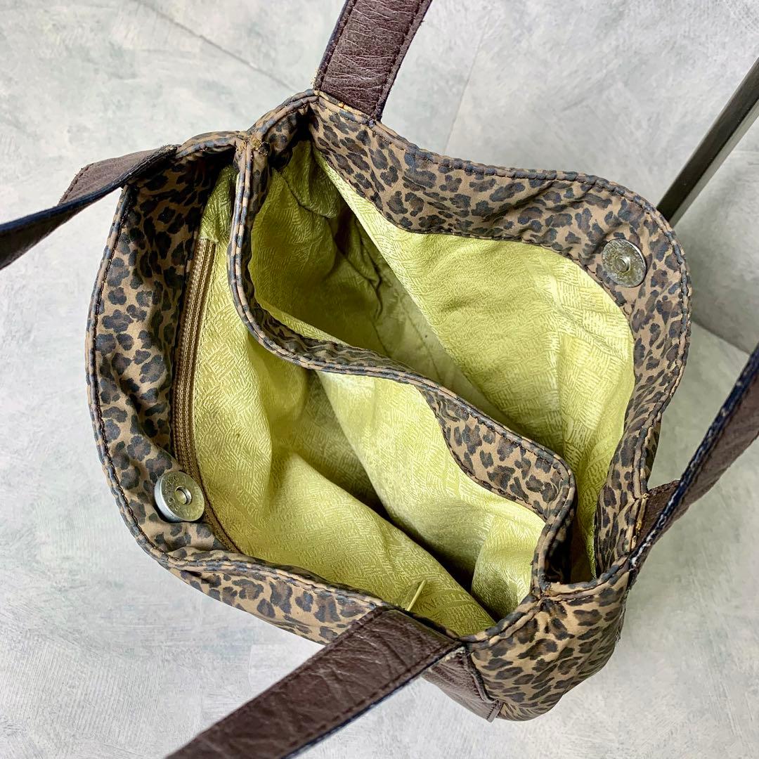 ボッテガヴェネタ　ヒョウ柄　ショルダーバッグ