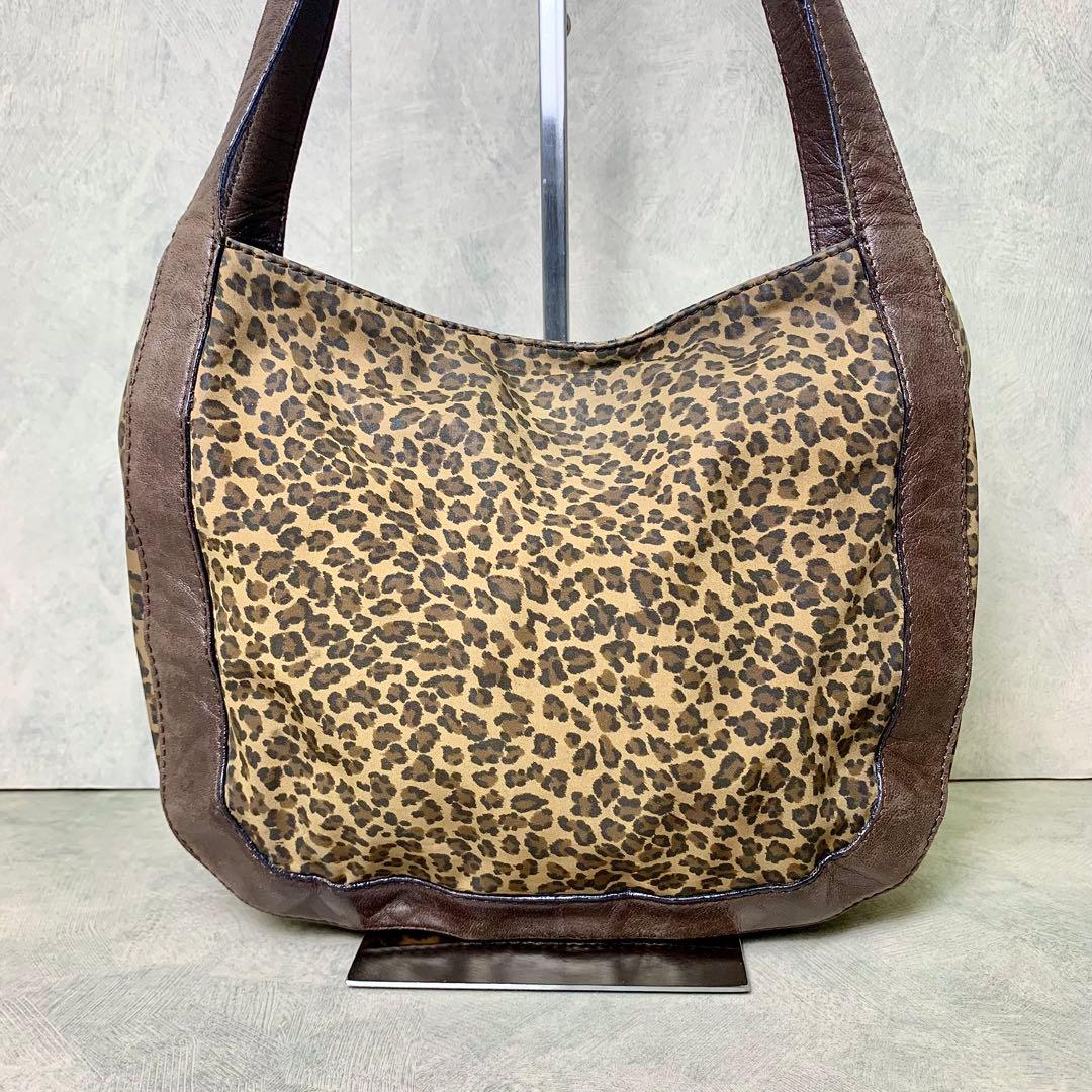 ボッテガヴェネタ　ヒョウ柄　ショルダーバッグ