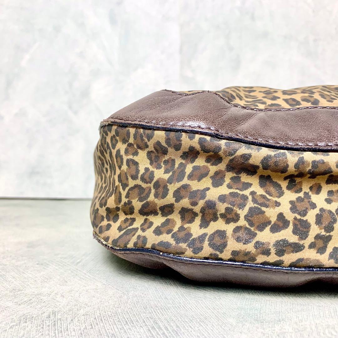 ボッテガヴェネタ　ヒョウ柄　ショルダーバッグ